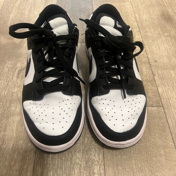 NIKE Womens panda low dunks - Picture 2 of 7